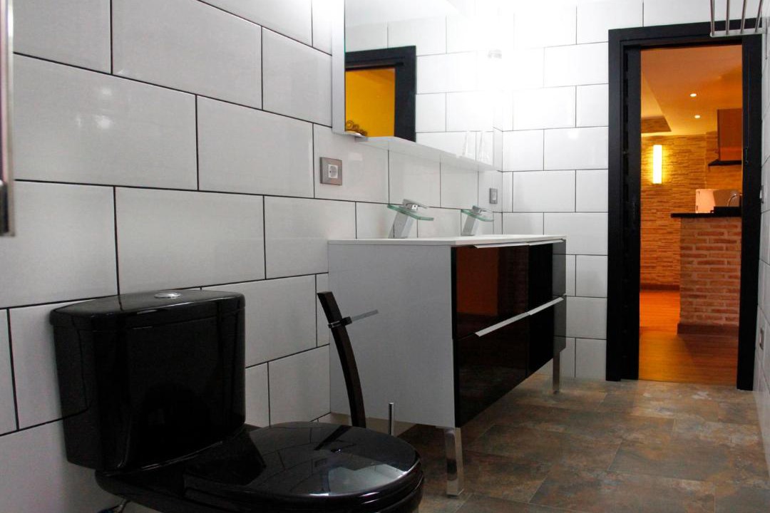 Photo of Bathroom in Toledo City Center