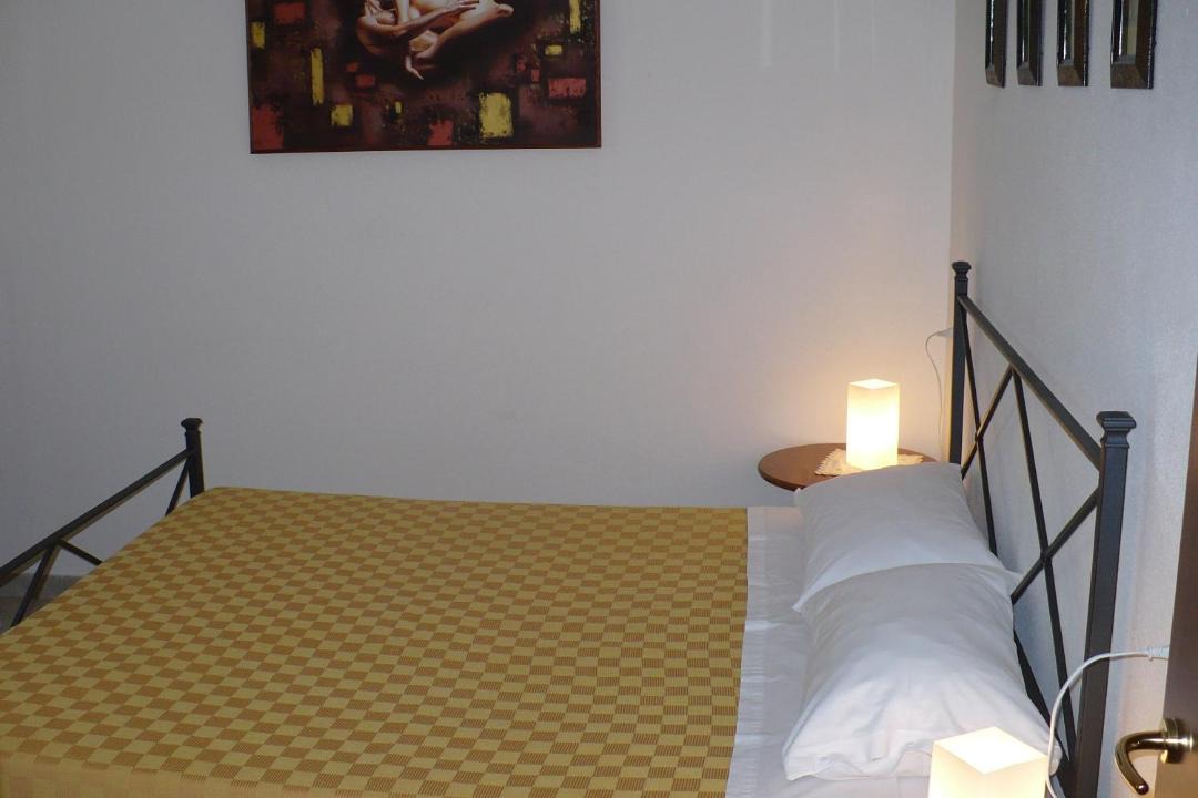 Photo of Bedroom in Samone