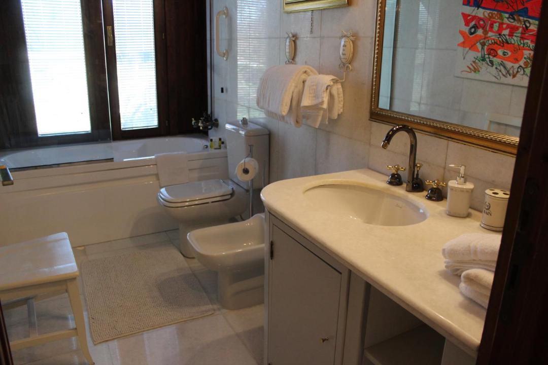 Photo of Bathroom in Alatri