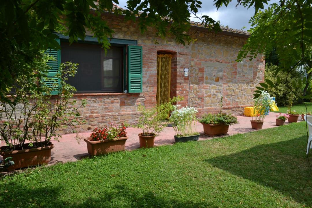 Photo of Buildings in Paciano