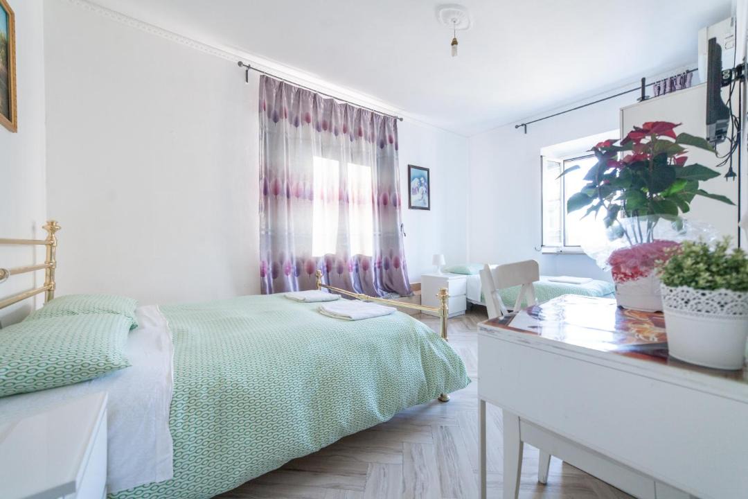 Photo of Bedroom in Esquilino
