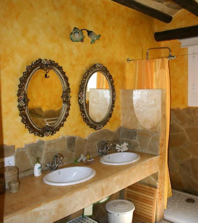 Photo of Bathroom in Miravet