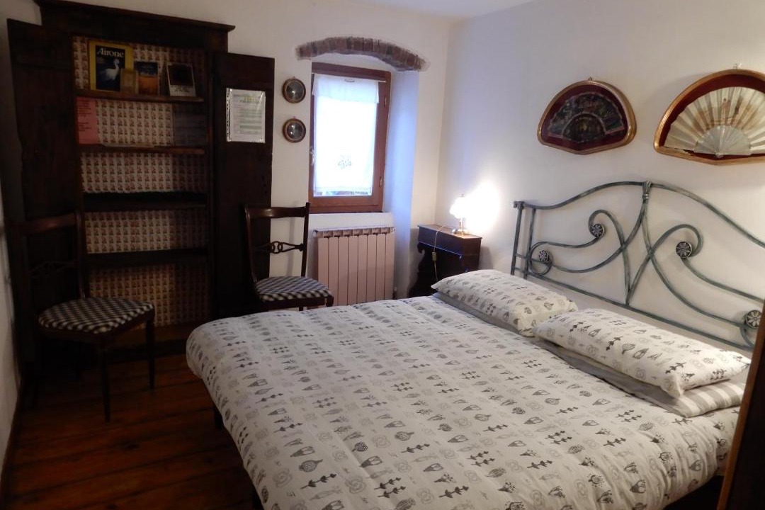 Photo of Bedroom in Fosdinovo