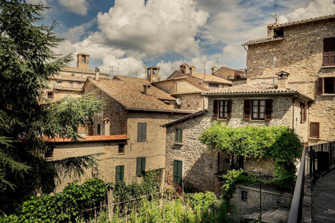 Photo of Others in Montone