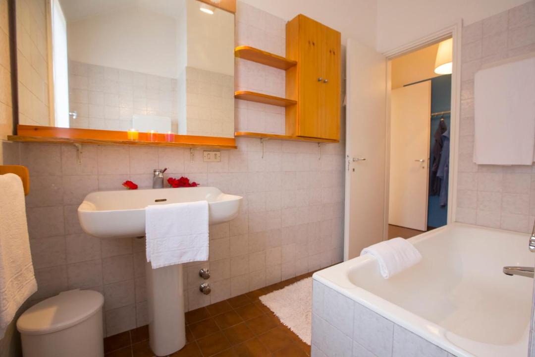 Photo of Bathroom in Ispra