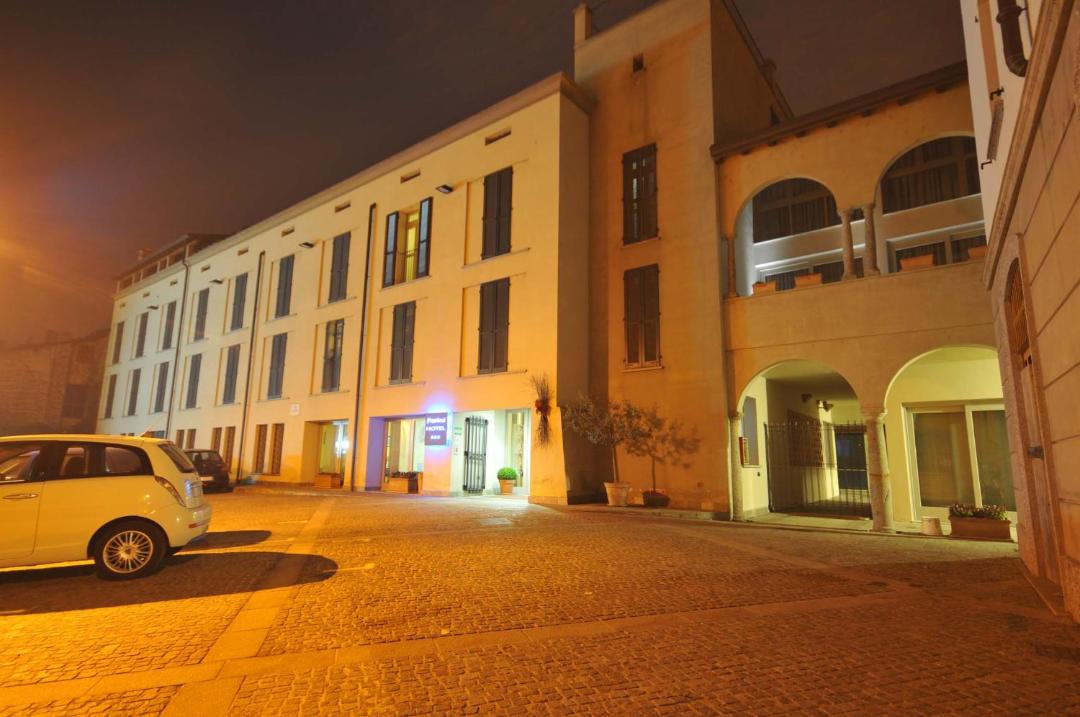 Photo of Buildings in Bosisio Parini
