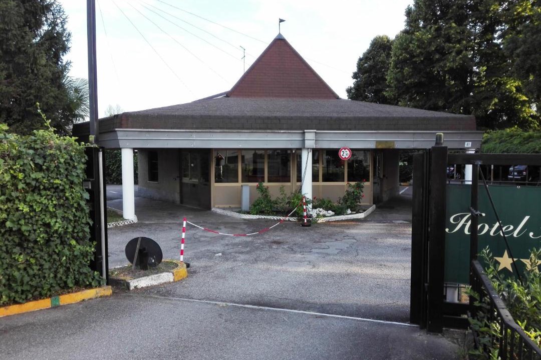 Photo of Others in Peschiera Borromeo