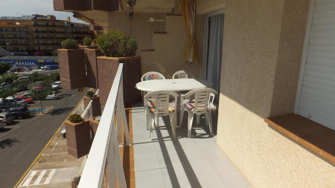 Photo of Patio Balcony in Roses Town Center