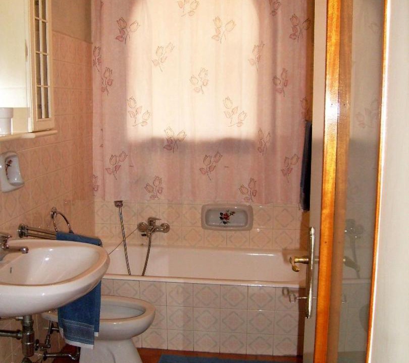 Photo of Bathroom in Gonte