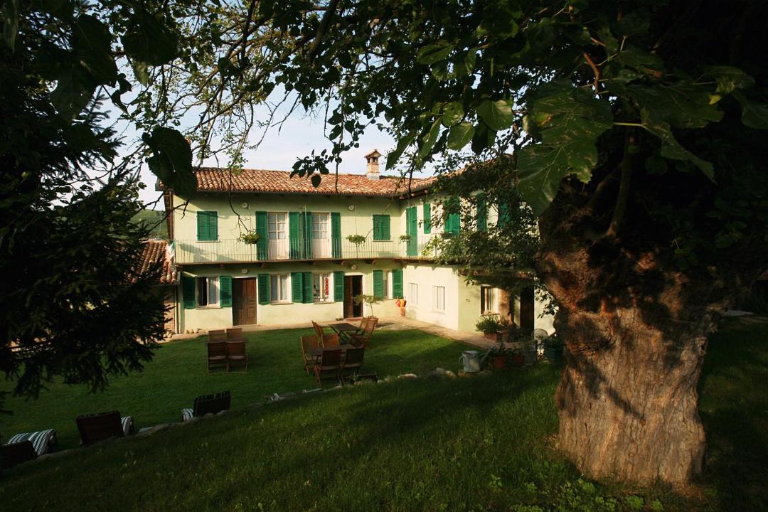 Photo of Others in Barolo