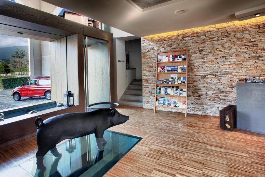 Photo of Livingroom in Barge