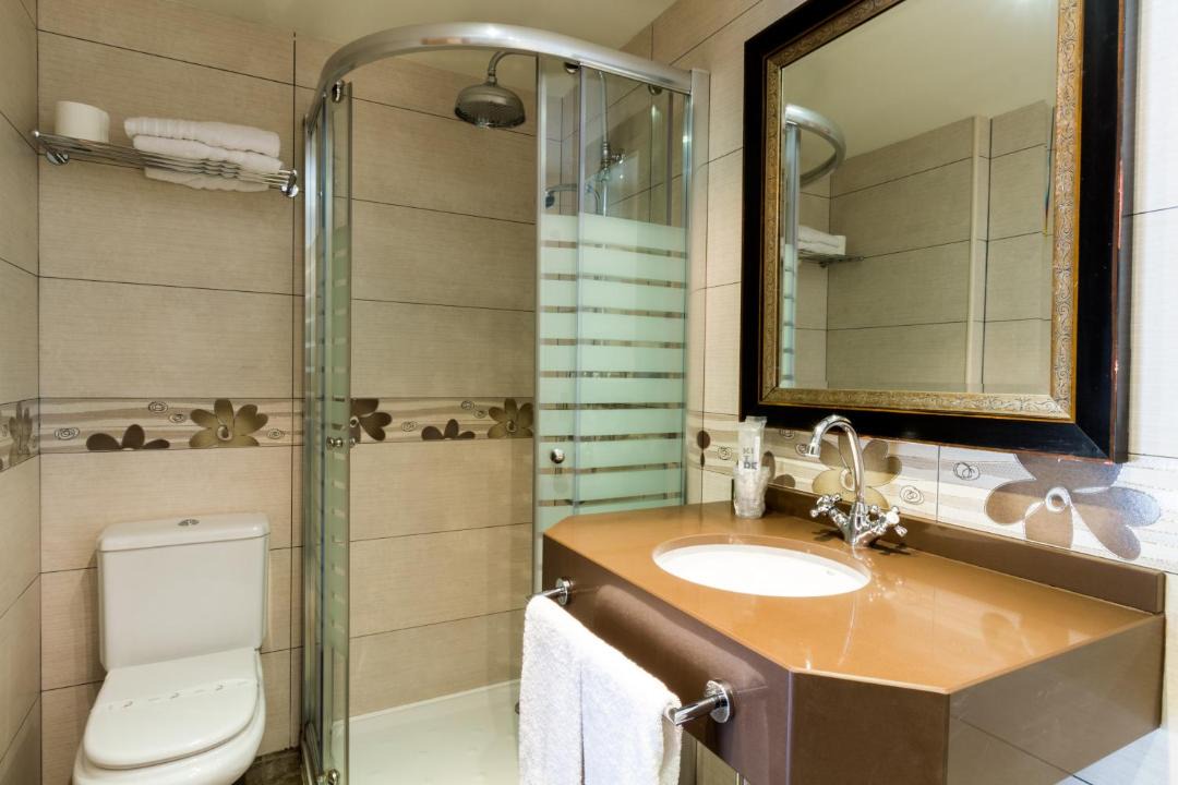 Photo of Bathroom in Buira