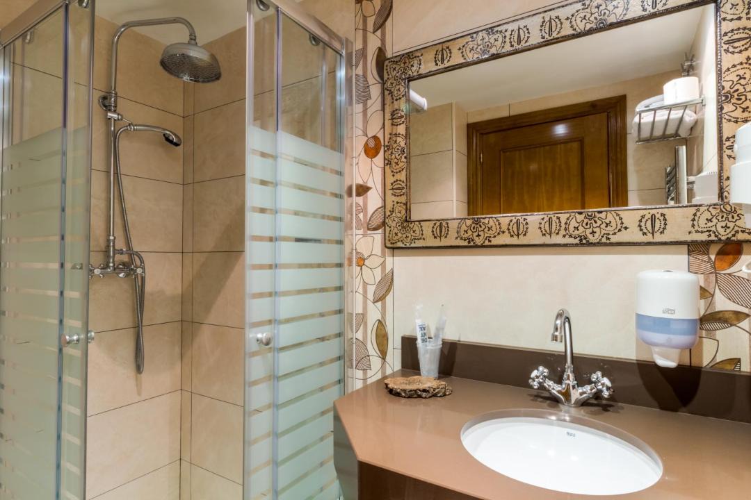 Photo of Bathroom in Buira