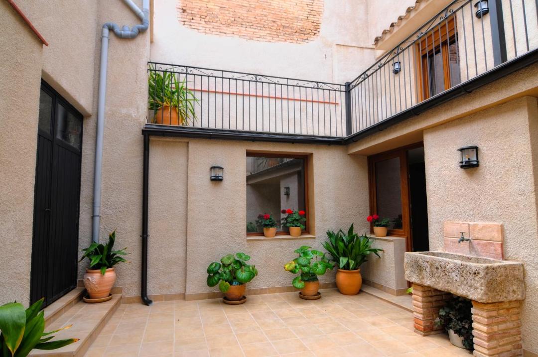 Photo of Buildings in Mora la Nova