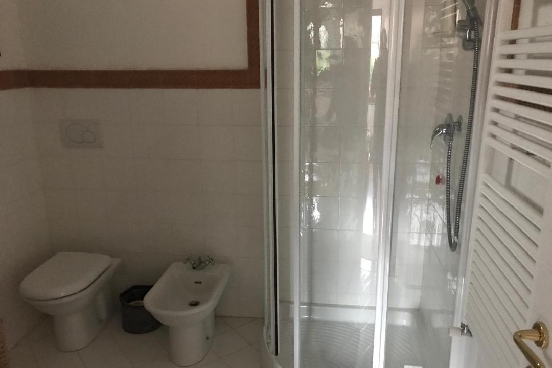 Photo of Bathroom in Garlenda