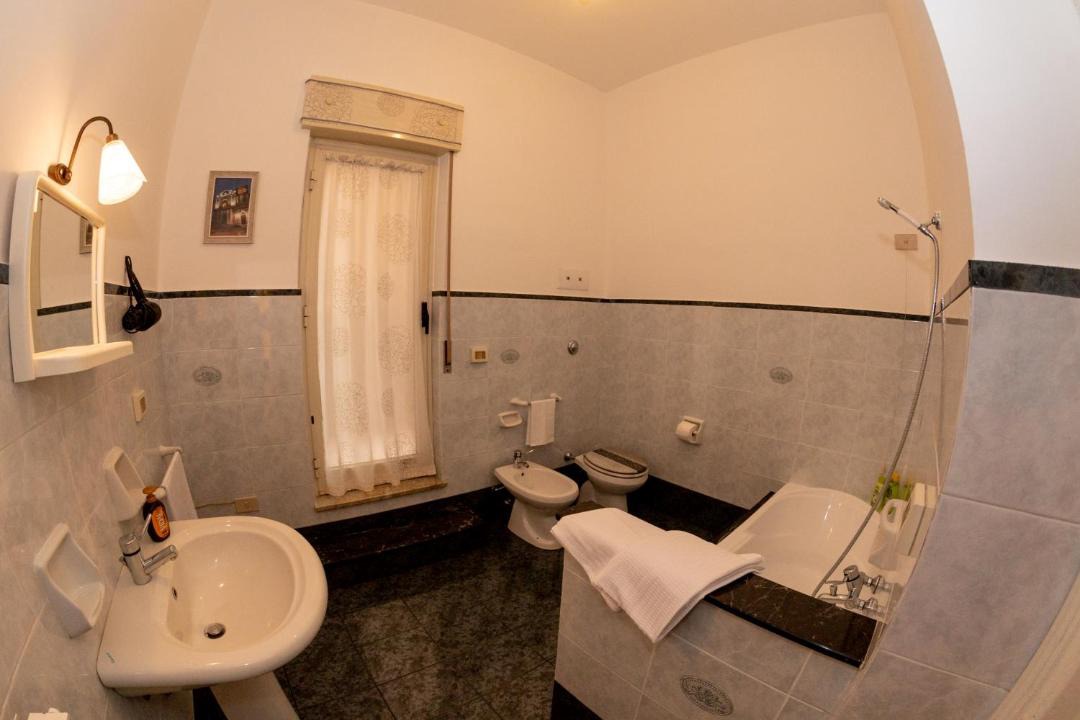Photo of Bathroom in Corleone