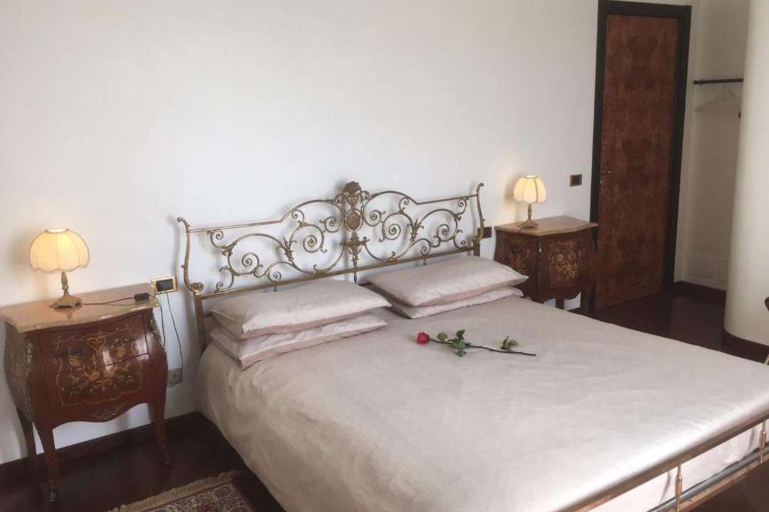 Photo of Bedroom in Lecco