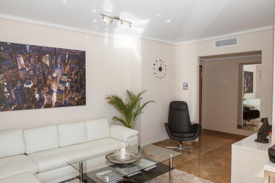 Photo of Livingroom in New Golden Mile