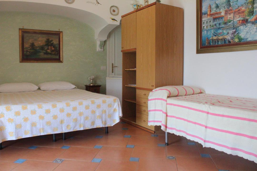 Photo of Bedroom in Pogerola