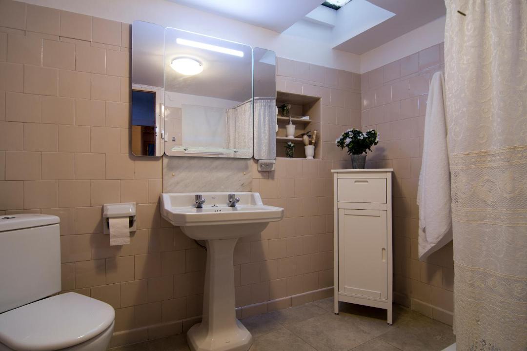 Photo of Bathroom in Porrera