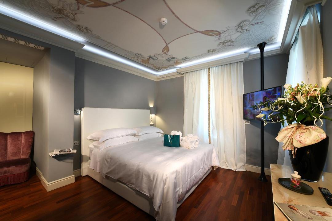 Photo of Bedroom in Monforte d'Alba