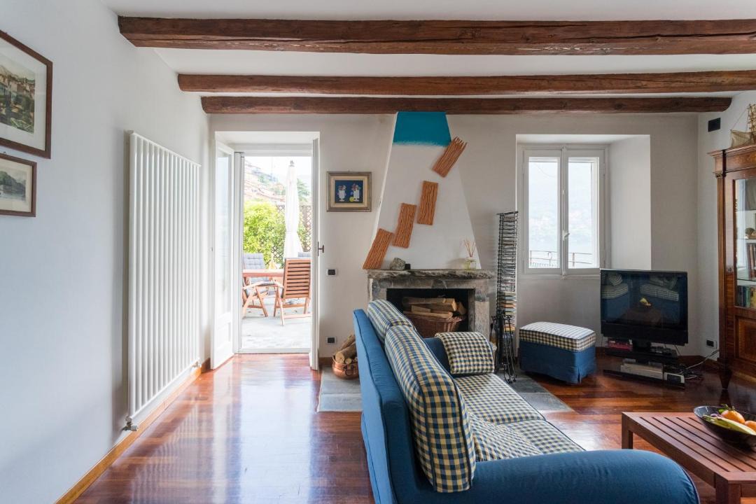 Photo of Livingroom in Carate Urio