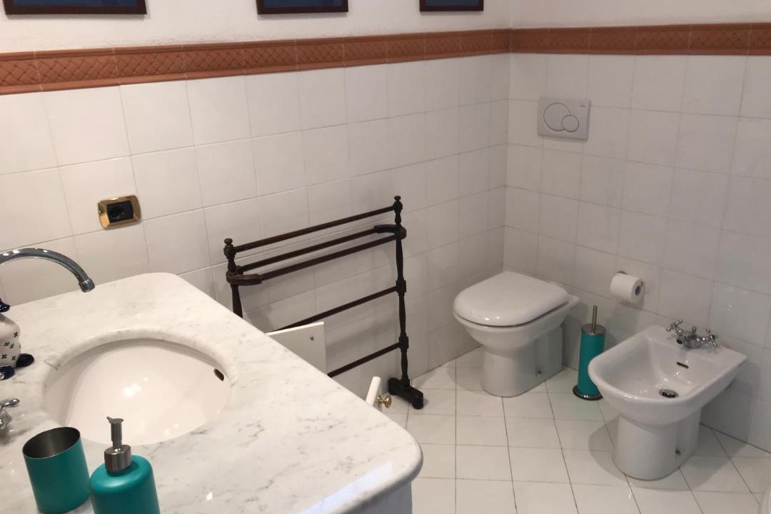 Photo of Bathroom in Garlenda
