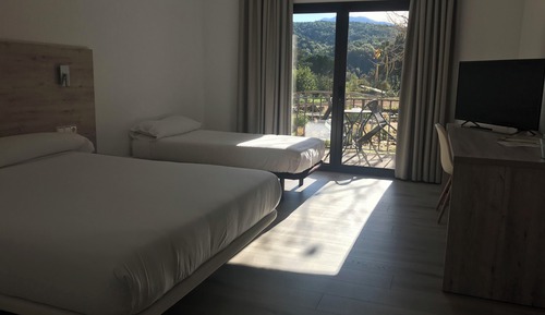 Panoramic Room, Balcony, Mountain View