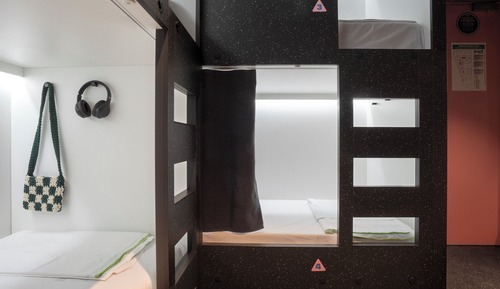 Bed in Dorm for 4