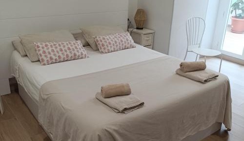 Deluxe Double Room with Extra Bed