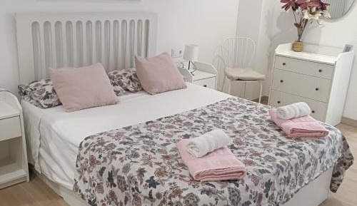 Deluxe Double Room with Shower