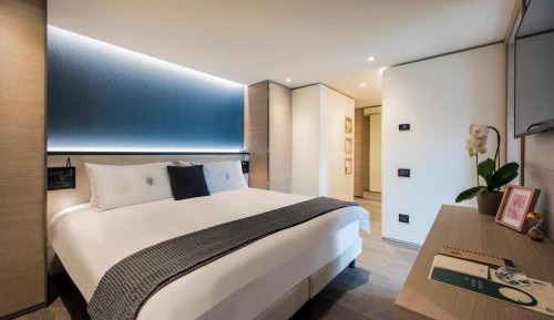 Suite with Spa Bath
