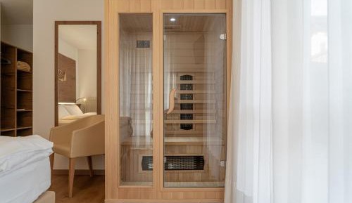 Suite with Sauna