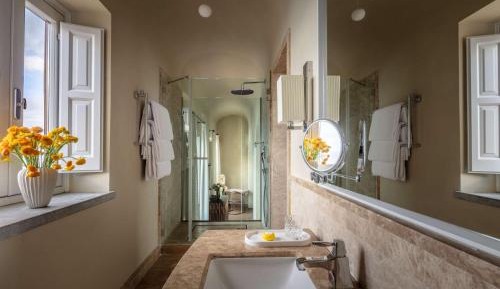 Junior Suite Sea View with Terrace and Jacuzzi