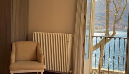 Double Room with Lake View