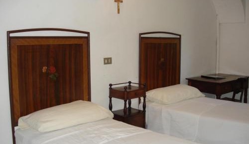 Twin Room with Shared Bathroom