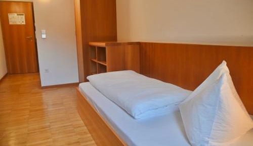 Economy Single Room