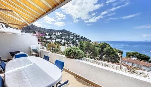 Apartment with Sea View