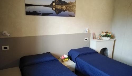 Twin Room with Private Bathroom