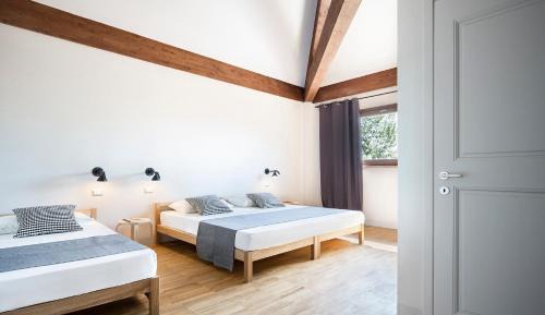 Quadruple Room with Private Bathroom