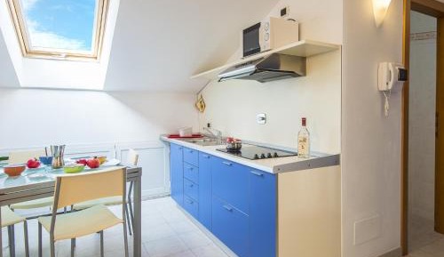 One-Bedroom Apartment (5 Adults)
