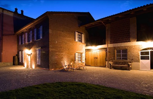 Cardona Hotel | Casale Osvalda