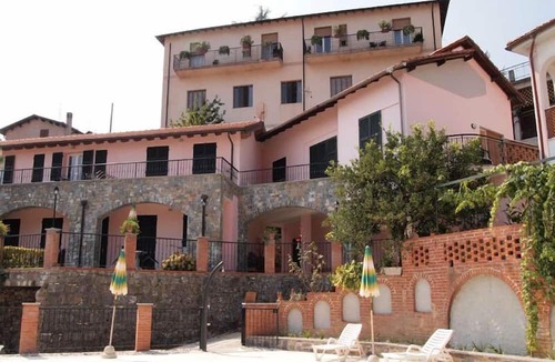 Casanova Lerrone Apartment | Agriturismo Borgo Ameno Trilocale 6 Pax Cx6
