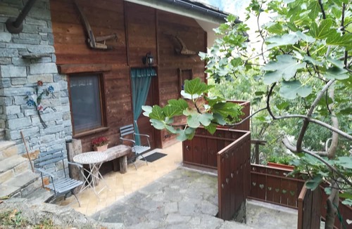 Verres House | Cozy detached accommodation in scenic and quiet area